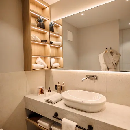 Nouri バート・クロツィンゲン