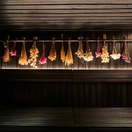 Nouri فندق باد كروزنغن